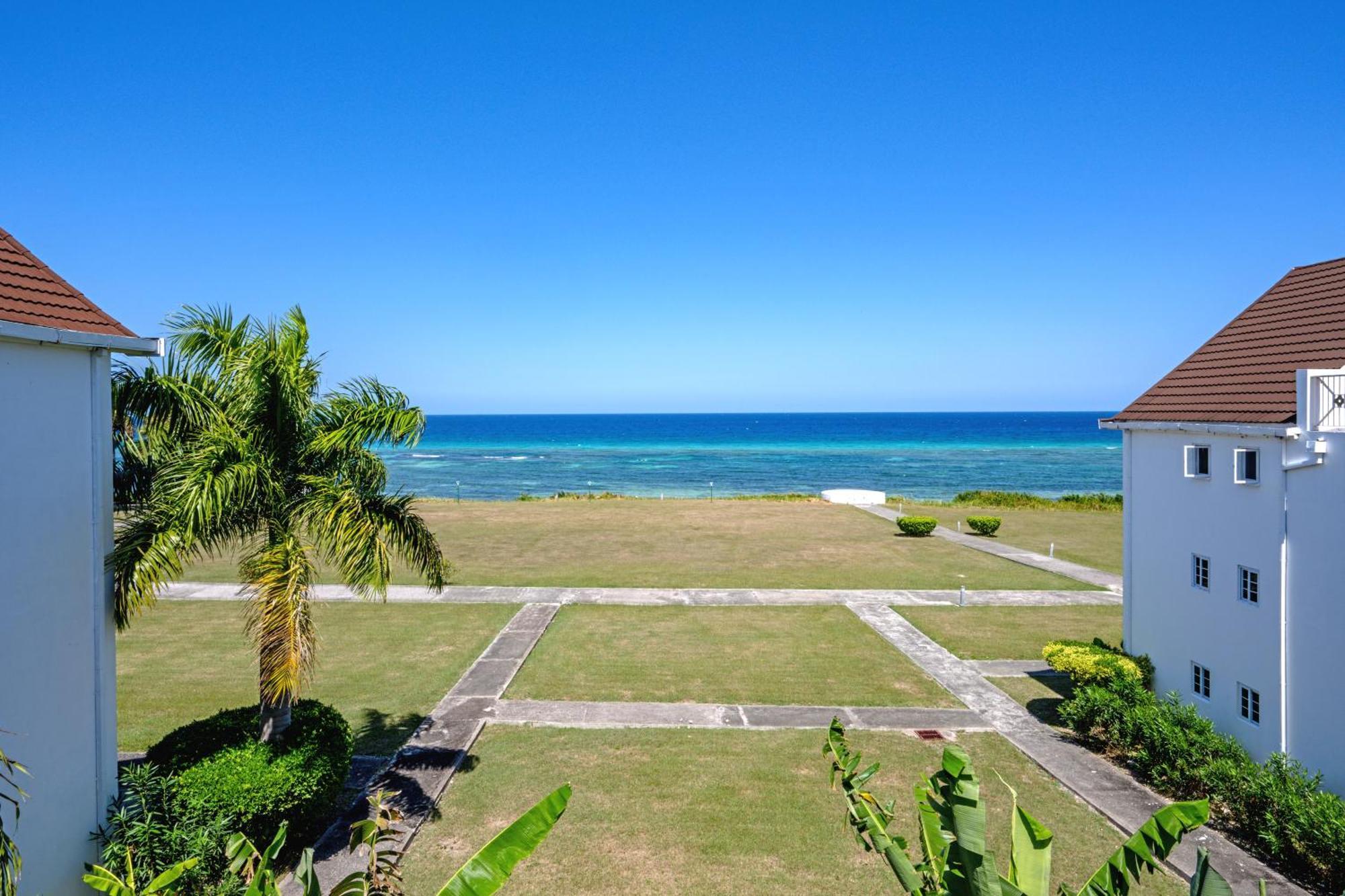 Marriott Seacastles E22, Montego Bay Apart otel Dış mekan fotoğraf